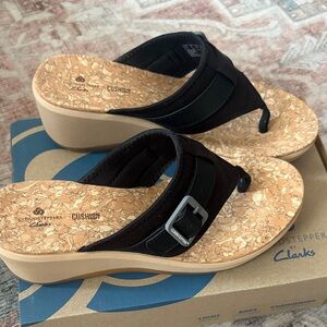 Cloudsteppers by Clarks Black and Tan Sandals